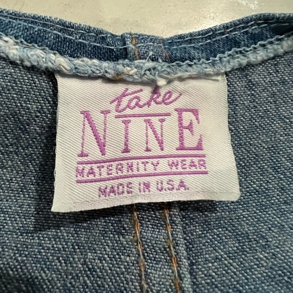 MATERNITY 👶🏻Blue Denim Overalls with Adjustable Straps and Relaxed Fit - Picture 10 of 15